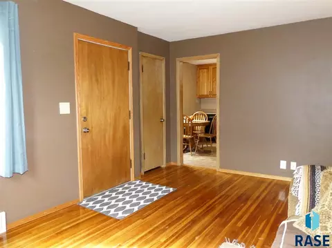 Undisclosed, Sioux Falls, SD 57103 photo 4