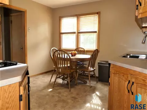Undisclosed, Sioux Falls, SD 57103 photo 9