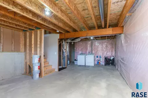 6301 N Seubert Ave, Sioux Falls, SD 57104 photo 19