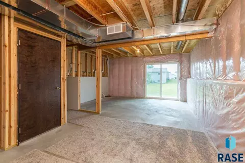 6301 N Seubert Ave, Sioux Falls, SD 57104 photo 16