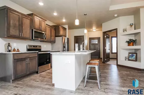 1937 S Sonoma Pl, Sioux Falls, SD 57106 photo 9