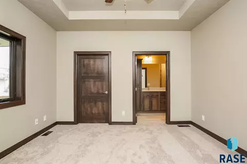 1937 S Sonoma Pl, Sioux Falls, SD 57106 photo 14