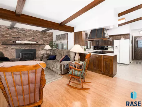 6801 E 26th St, Sioux Falls, SD 57110 photo 7