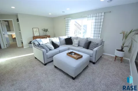 3803 S Homerun Ave, Sioux Falls, SD 57110 photo 16
