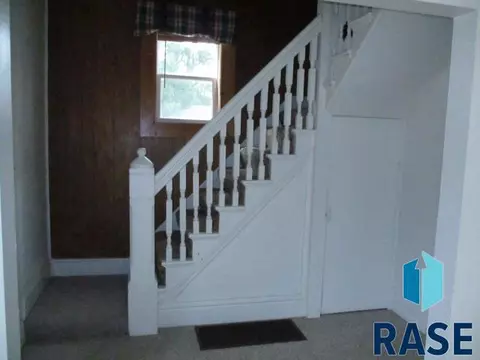 417 N Olive Ave, Madison, SD 57042 photo 16