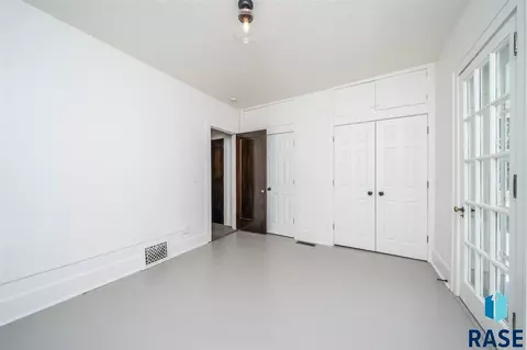 1503 S Spring Ave, Sioux Falls, SD 57105 photo 16