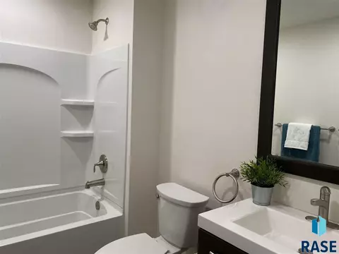1503 S Spring Ave, Sioux Falls, SD 57105 photo 14