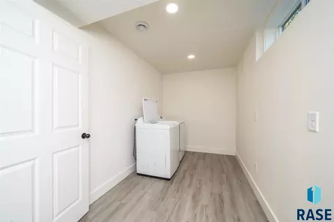 1503 S Spring Ave, Sioux Falls, SD 57105 photo 32