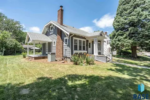 1503 S Spring Ave, Sioux Falls, SD 57105 photo 3