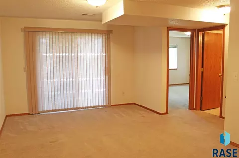 3703 E Mission St, Sioux Falls, SD 57103 photo 11