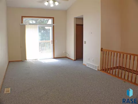 3703 E Mission St, Sioux Falls, SD 57103 photo 3