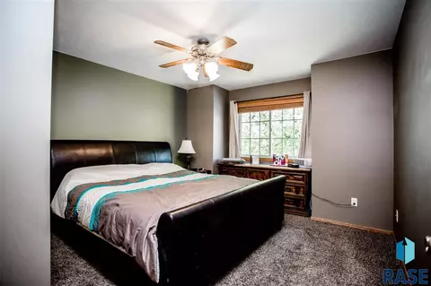 1504 S River Oak Ave, Brandon, SD 57005 photo 11
