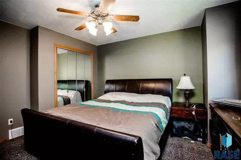 1504 S River Oak Ave, Brandon, SD 57005 photo 12