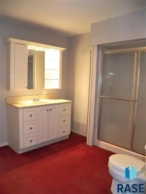 105 E 1st St, Marion, SD 57043 photo 19