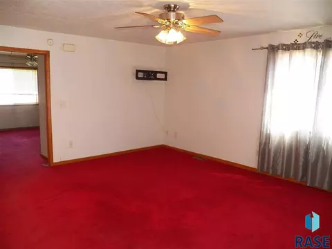 105 E 1st St, Marion, SD 57043 photo 24
