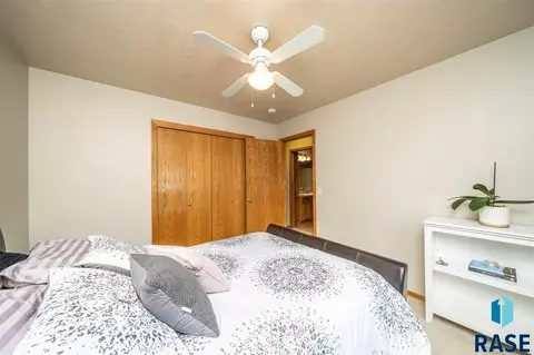 7004 W 61st St, Sioux Falls, SD 57106 photo 9