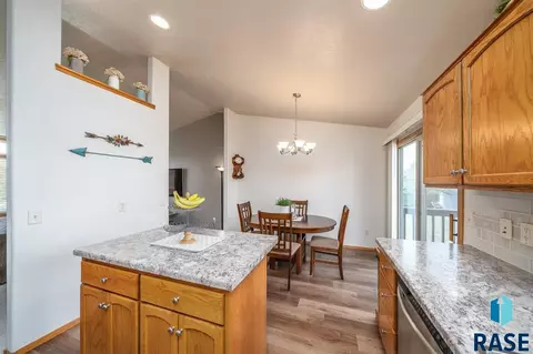 7004 W 61st St, Sioux Falls, SD 57106 photo 5
