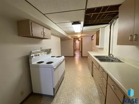 312 E 3rd St, Freeman, SD 57029 photo 21
