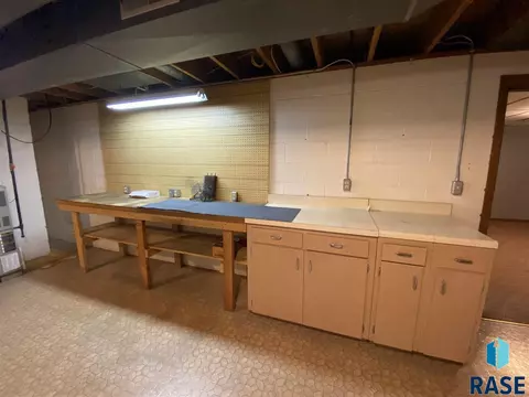 312 E 3rd St, Freeman, SD 57029 photo 26
