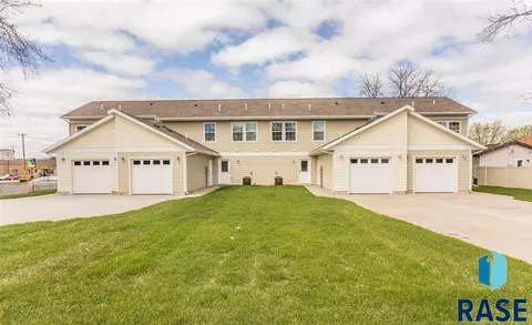 214 N Nesmith Ave, Sioux Falls, SD 57103 photo 10