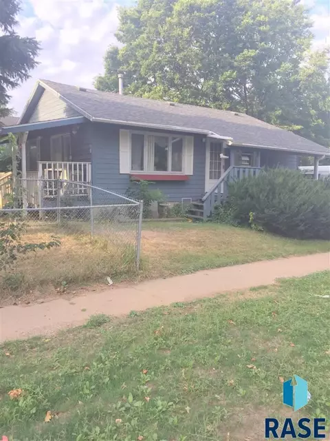 301 W Bailey St, Sioux Falls, SD 57104 photo 1