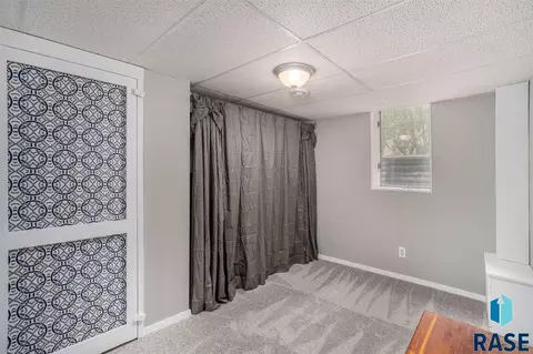 616 N Broadway St, Canton, SD 57013 photo 28