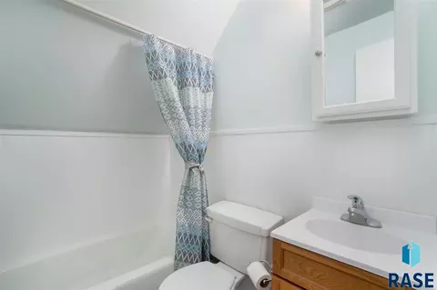 616 N Broadway St, Canton, SD 57013 photo 20