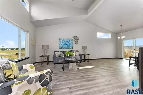 1401 N Rose Ave, Tea, SD 57064 photo 4