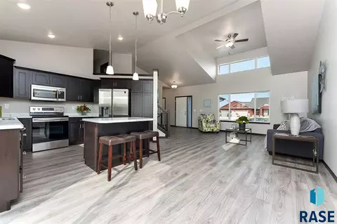 1401 N Rose Ave, Tea, SD 57064 photo 11