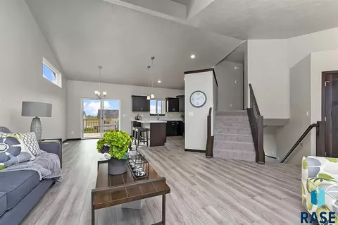 1401 N Rose Ave, Tea, SD 57064 photo 12