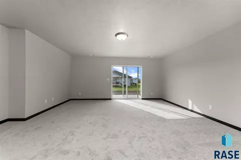 1401 N Rose Ave, Tea, SD 57064 photo 26