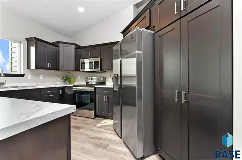1401 N Rose Ave, Tea, SD 57064 photo 8
