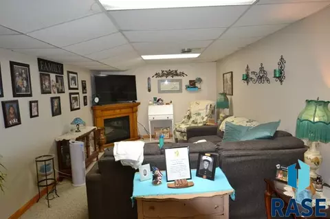 405 Park Ave, Alcester, SD 57001 photo 10