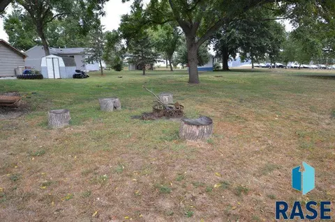 405 Park Ave, Alcester, SD 57001 photo 16