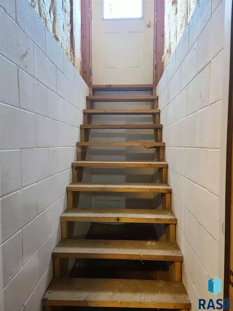 533 E 3rd St, Parker, SD 57053 photo 22