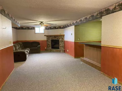 426 S Wipf St, Freeman, SD 57029 photo 22