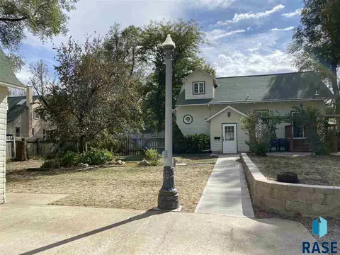 426 S Wipf St, Freeman, SD 57029 photo 7