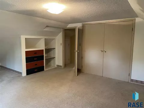 426 S Wipf St, Freeman, SD 57029 photo 20