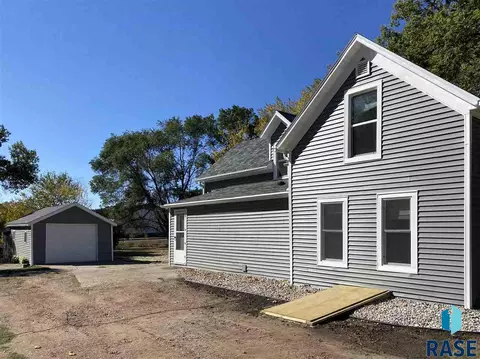 Undisclosed, Madison, SD 57042 photo 27