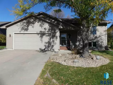 Undisclosed, Sioux Falls, SD 57106 photo 2