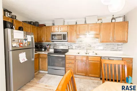 3608 S Gateway Blvd #301, Sioux Falls, SD 57106 photo 3