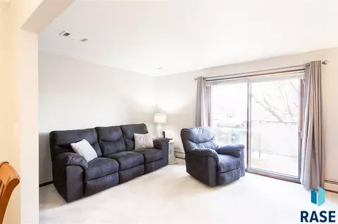 3608 S Gateway Blvd #301, Sioux Falls, SD 57106 photo 5