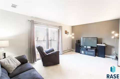 3608 S Gateway Blvd #301, Sioux Falls, SD 57106 photo 6