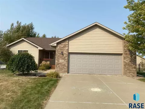 710 Pheasant Cir, Tea, SD 57064 photo 2