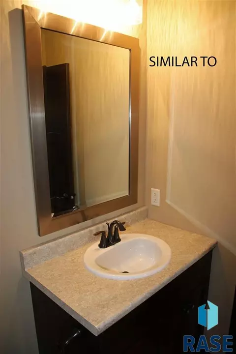 2513 S Kinderhook Ave, Sioux Falls, SD 57106 photo 12