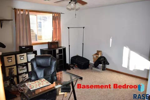 1011 E Teakwood St, Brandon, SD 57005 photo 25