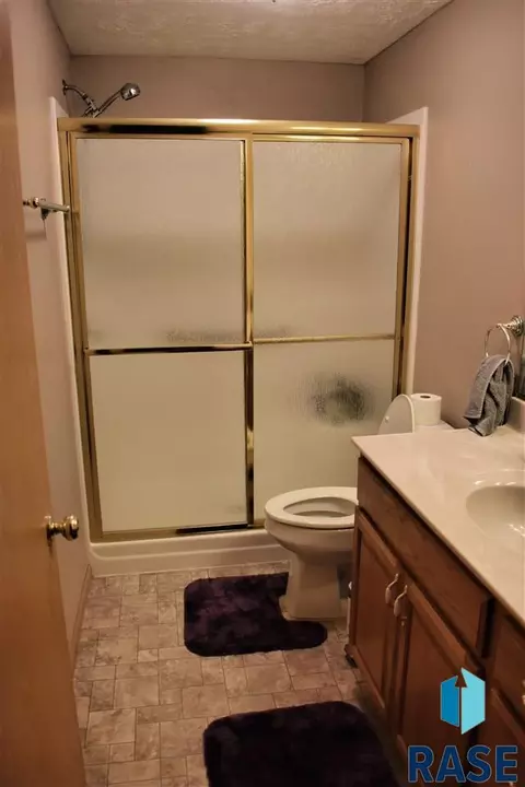 1011 E Teakwood St, Brandon, SD 57005 photo 24