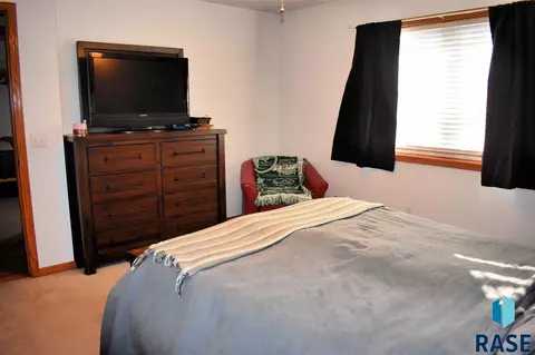 1011 E Teakwood St, Brandon, SD 57005 photo 16