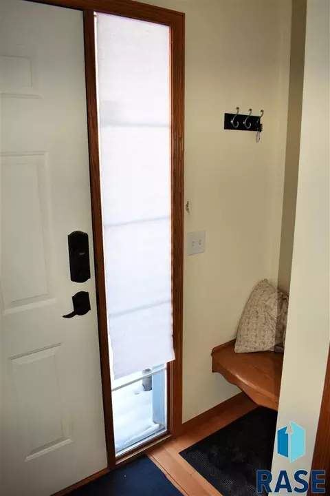 1011 E Teakwood St, Brandon, SD 57005 photo 3