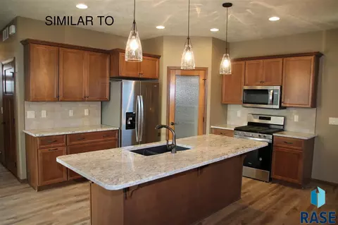 2600 S Kinderhook Ave, Sioux Falls, SD 57106 photo 3